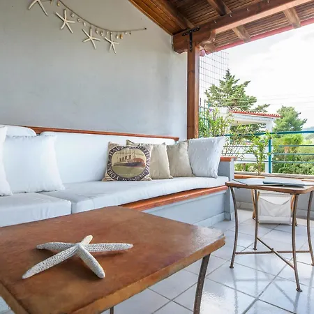 V House * Pefkochori